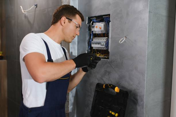 Best Licensed Electrician  in Mount Gay Shamrock, WV